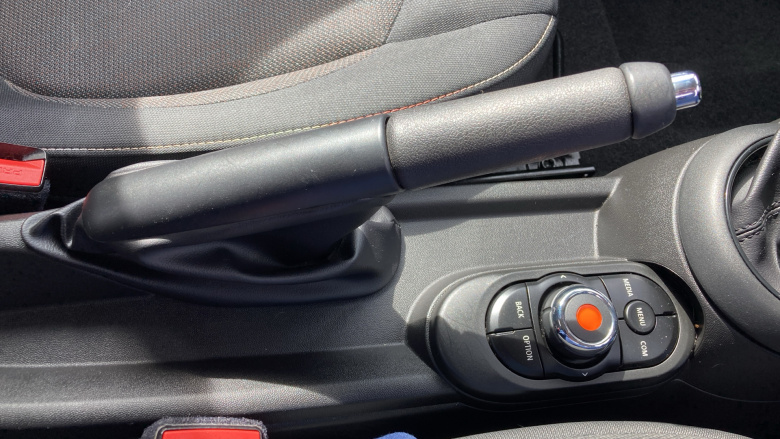 MINI Hatchback 1.5 Cooper Classic II 3dr Petrol Hatchback